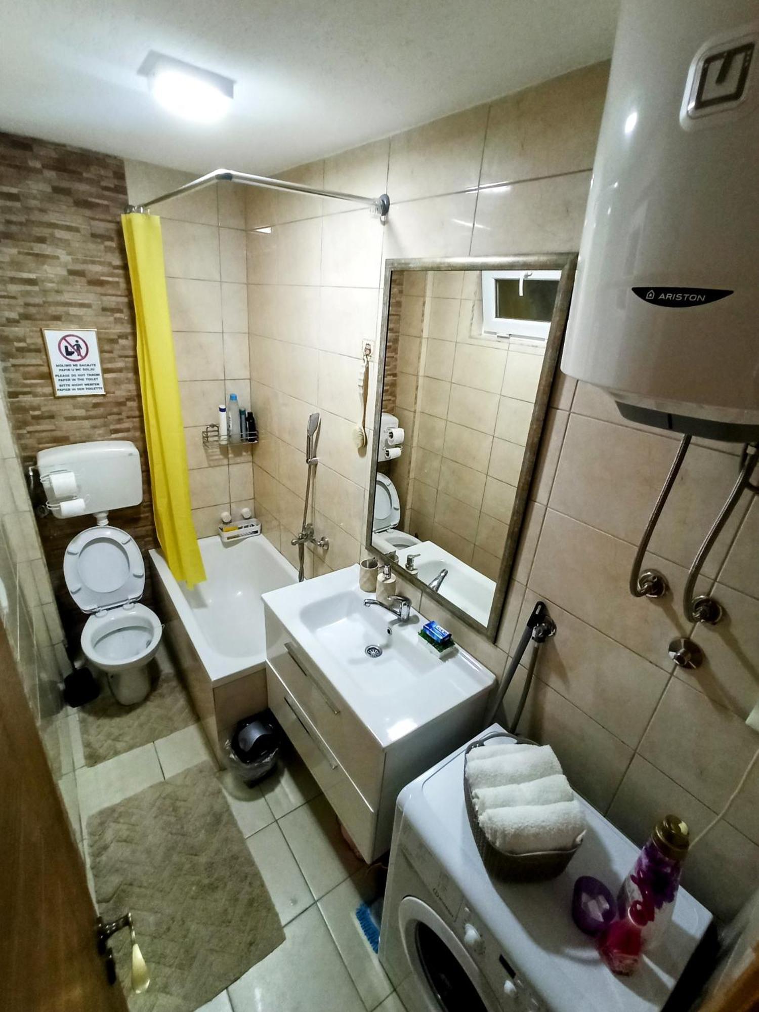 Bayt Apartment - Free Parking Sarajevo Bagian luar foto